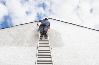 Peinture extérieure à Saint-Étienne-de-Mer-Morte — façades et ravalement